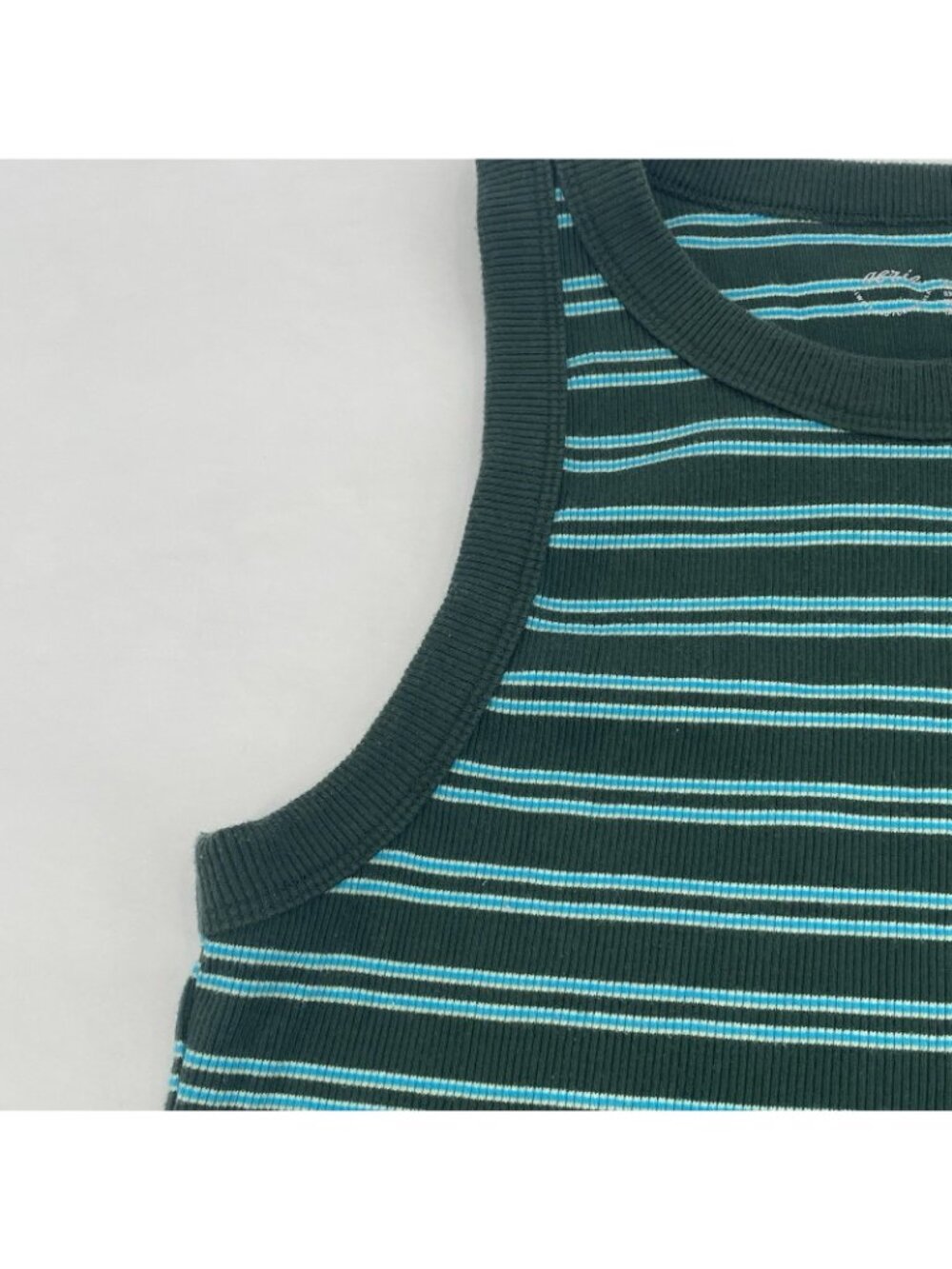 Aerie Women’s Size XL Green White Blue Striped Rib Knit Crop Tank Top Raw Hem - Picture 8 of 10